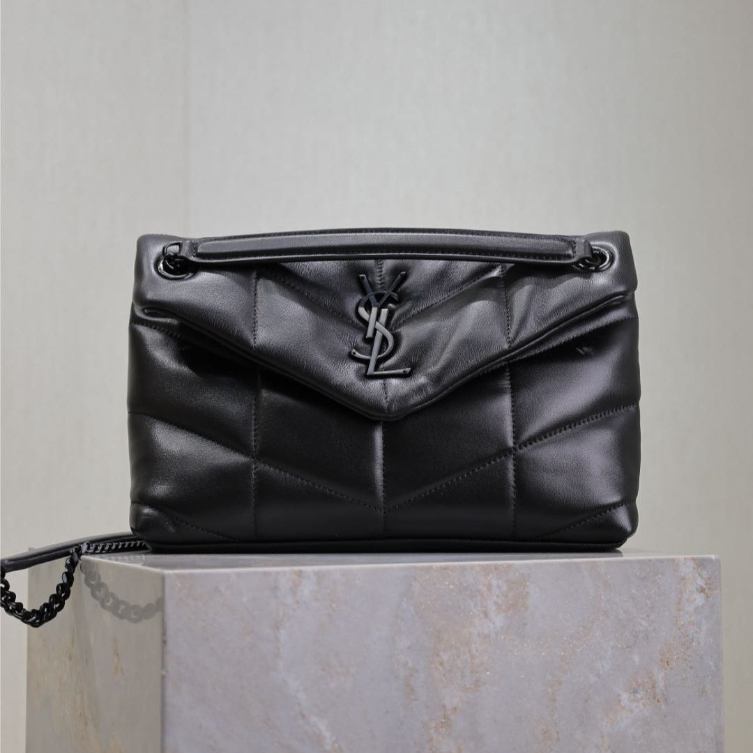 YSL 25S LOULOU PUFFER MM 29 IN BLACK CALFSKIN BLACK HARDWRE