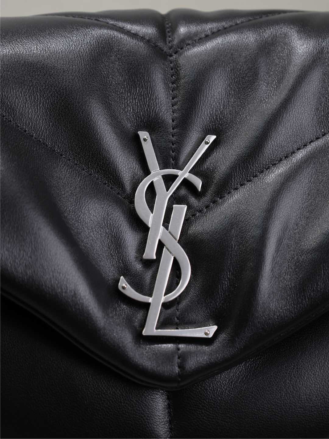 YSL 25S LOULOU PUFFER GM 35 IN BLACK CALFSKIN SILVER HARDWARE