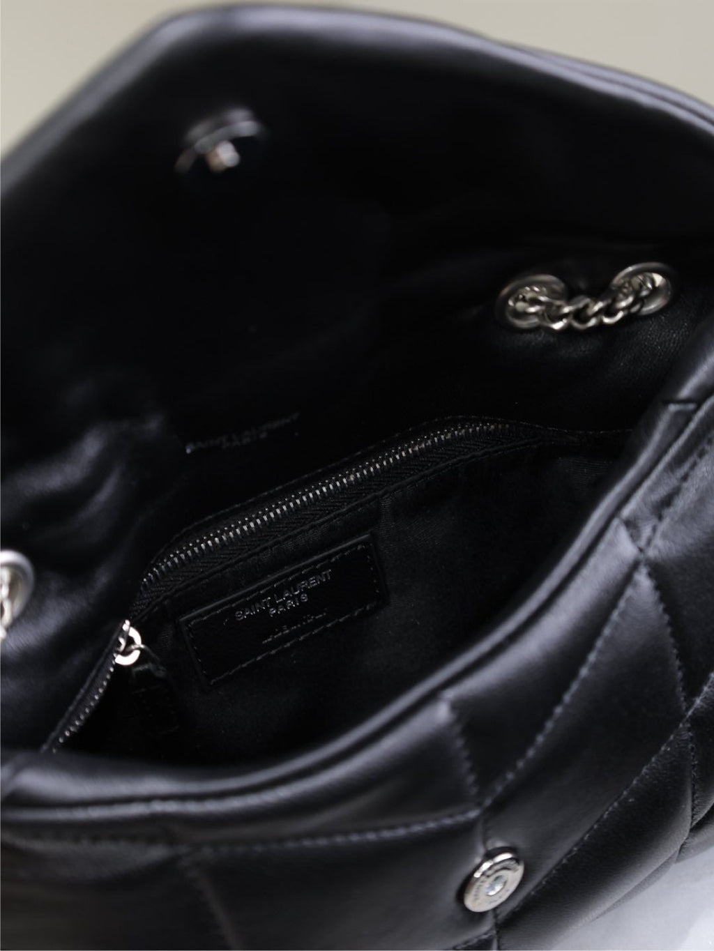 YSL 25S LOULOU PUFFER MINI 23 IN BLACK CALFSKIN SILVER HARDWARE