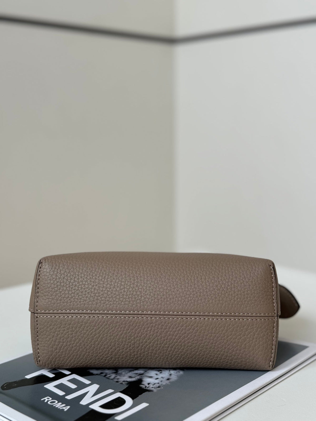 BY THE WAY SELLERIA MINI 20 IN MEDIUM BROWN GRAINED CALFSKIN